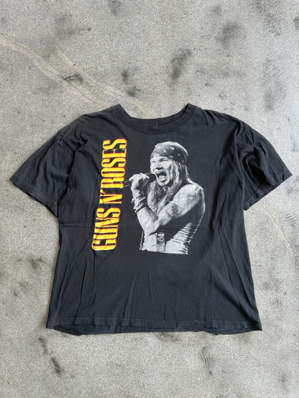 GUNS N' ROSES "TOUR '92" T-SHIRT 1992